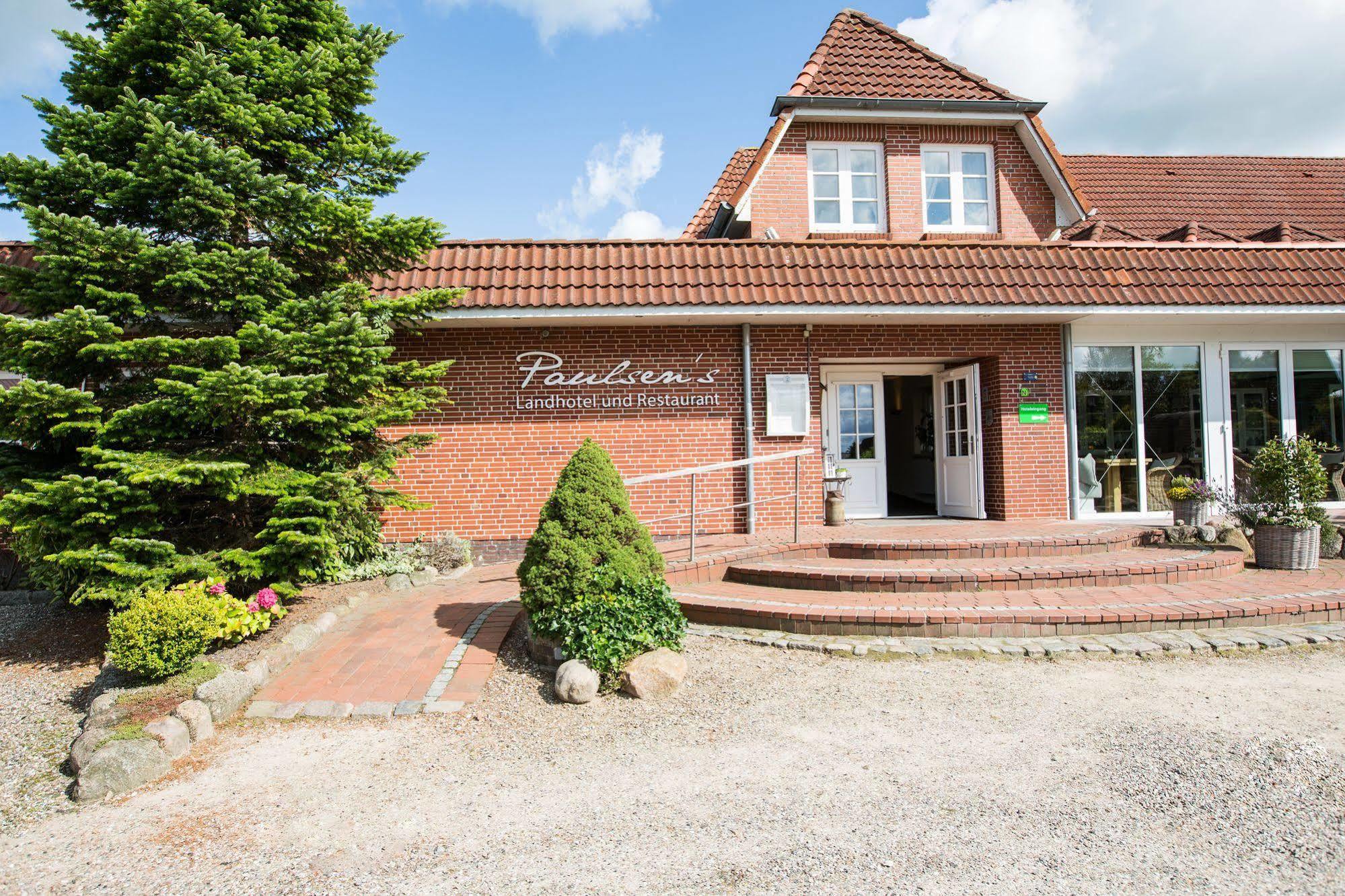 Paulsen'S Landhotel Und Restaurant Bohmstedt Exterior foto